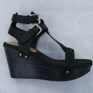 Women's Open Toe Stud-Wooden Platform Wedge